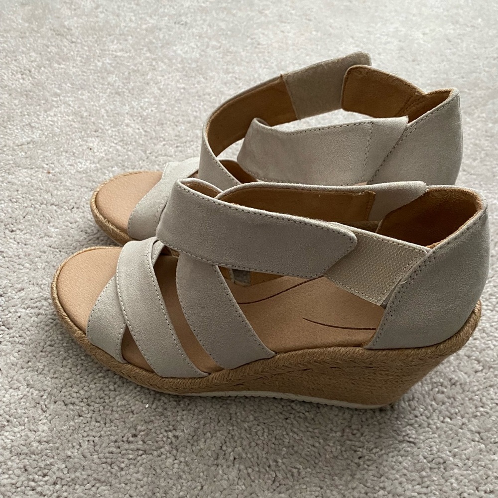 Dr Scholls wedge sandal-size 9M